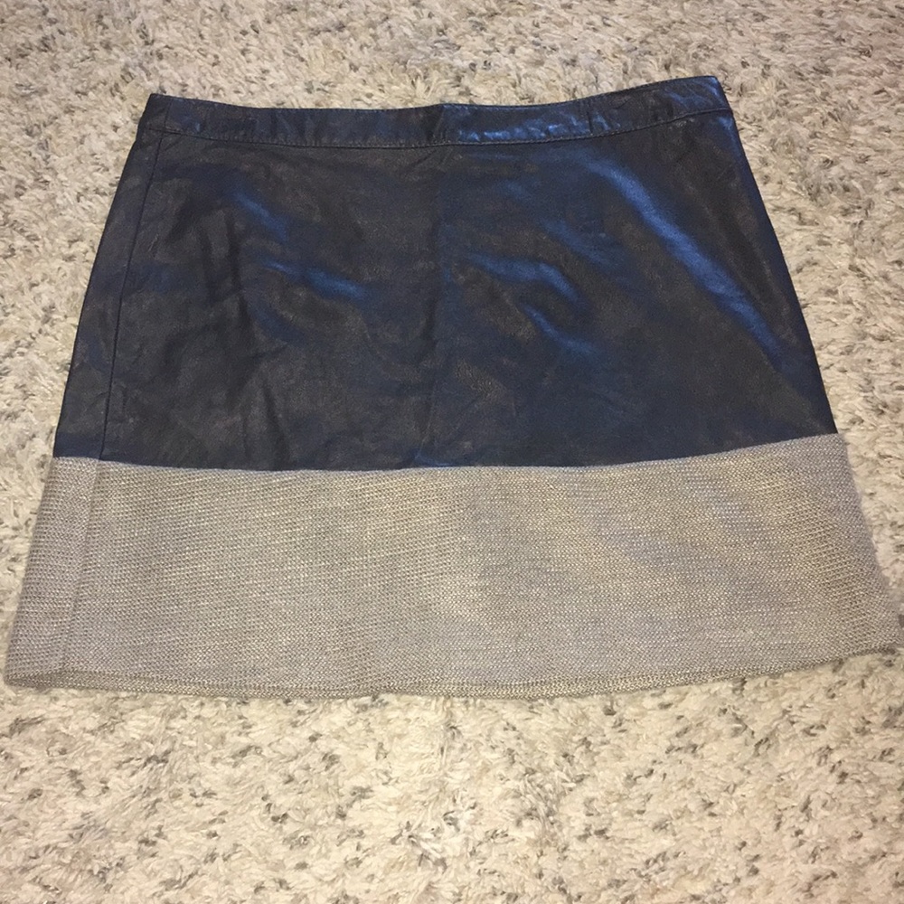 🎉HostPick🎉 Black Leather Mini Skirt